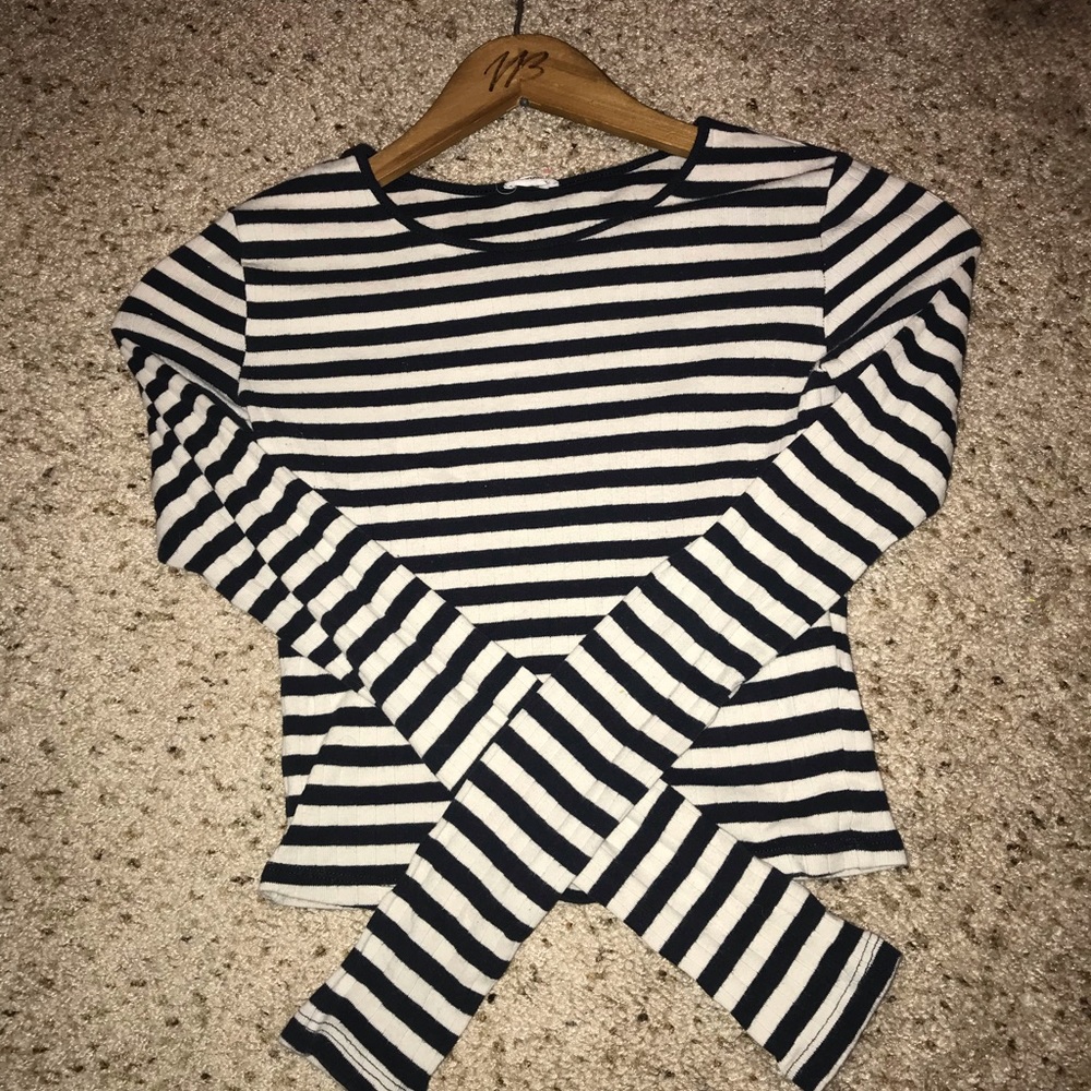 Long Sleeved Crop Top- Size XSmall